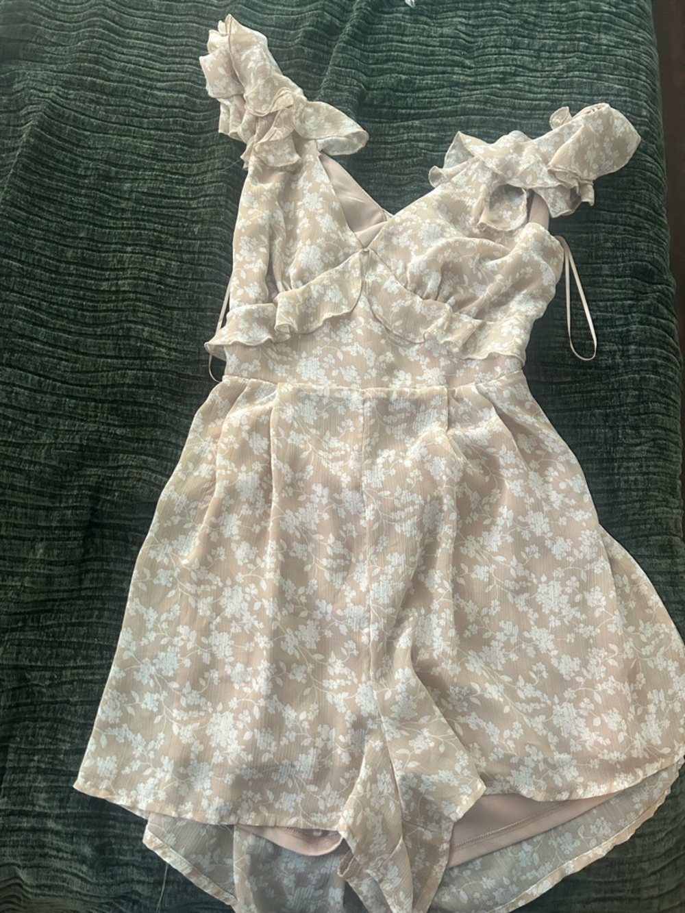 Francesca's Collections Beige and White Floral Ruffle Romper
